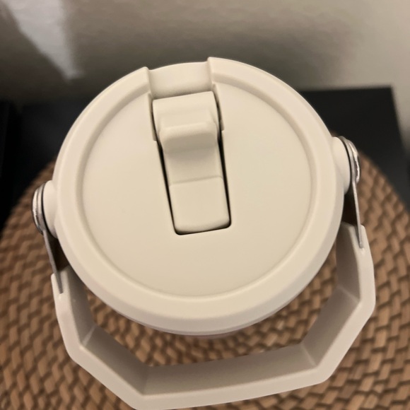 Stanley x Calia 30 Oz Flowstate Quencher H2.0 Tumbler Olive Eden NWOT - Picture 5 of 7